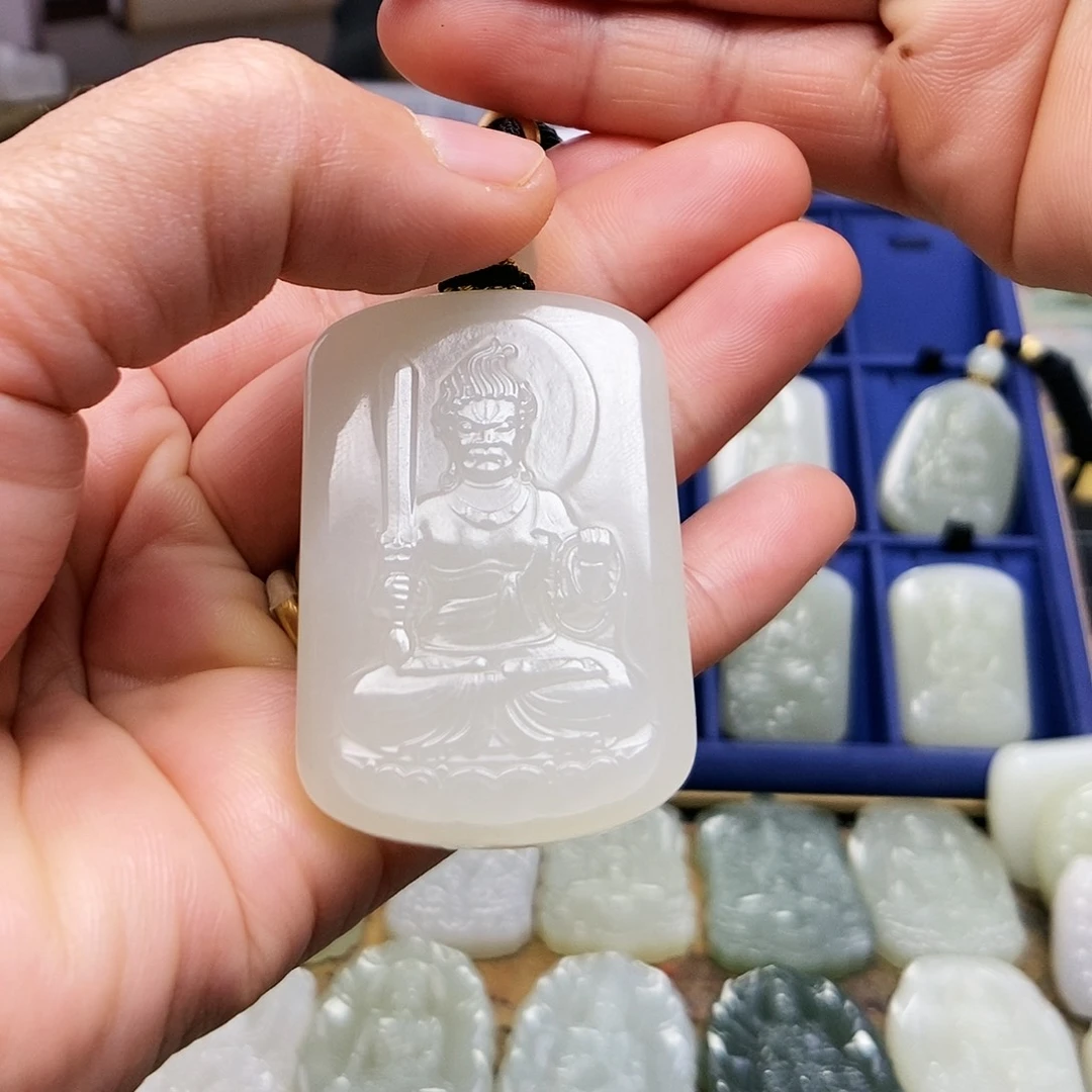 和田玉颈饰未镶嵌u****3