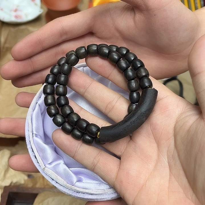大叶紫檀(黑酸枝木类)