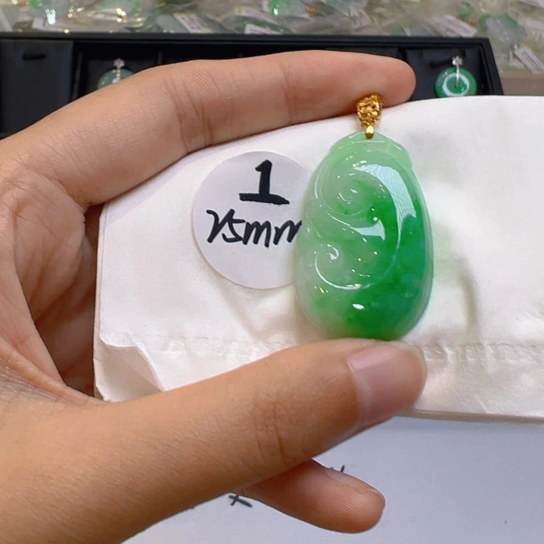 翡翠18K金镶嵌吊坠(不含链)