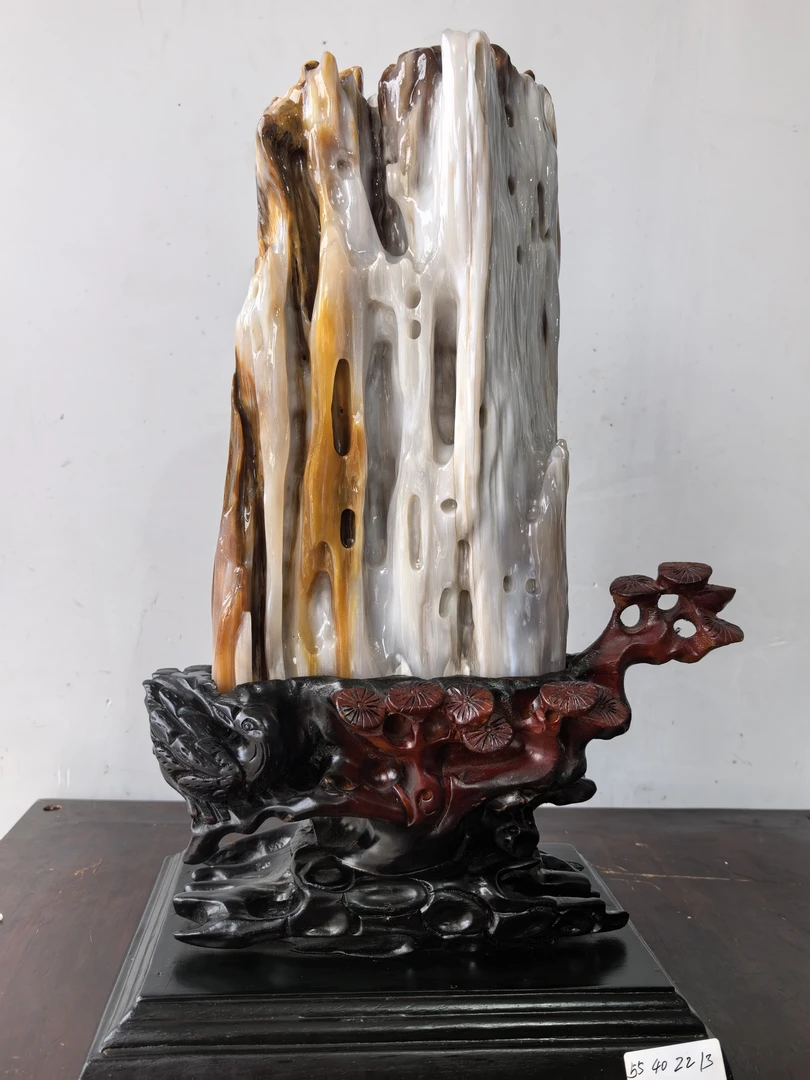 精美树化玉硅化木摆件高55厘米净高40厘米宽22厚13厘米重量29