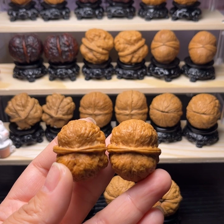 文玩核桃吊坠30w元宝蟾