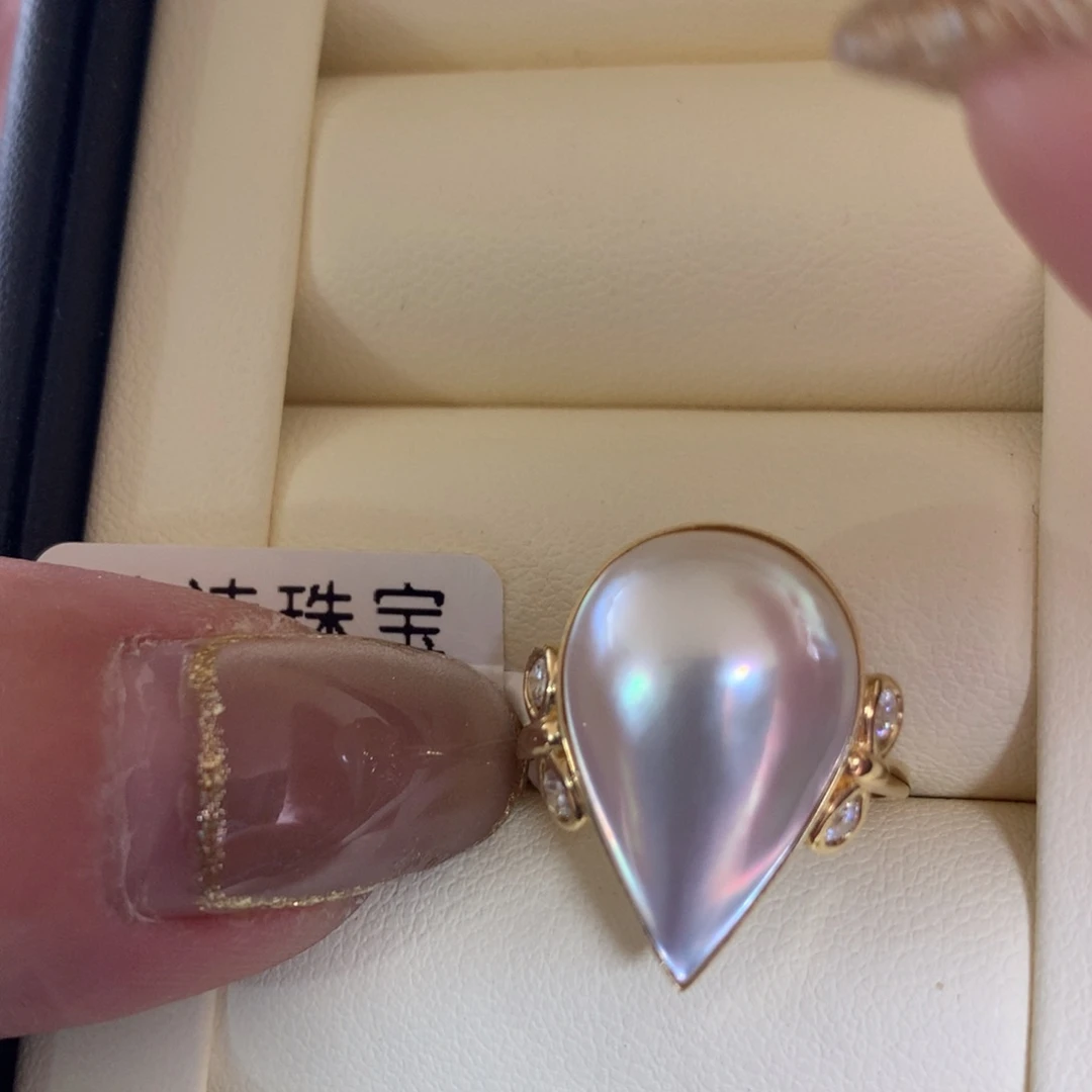 18K金镶嵌拼合珍珠（马贝珠）戒指