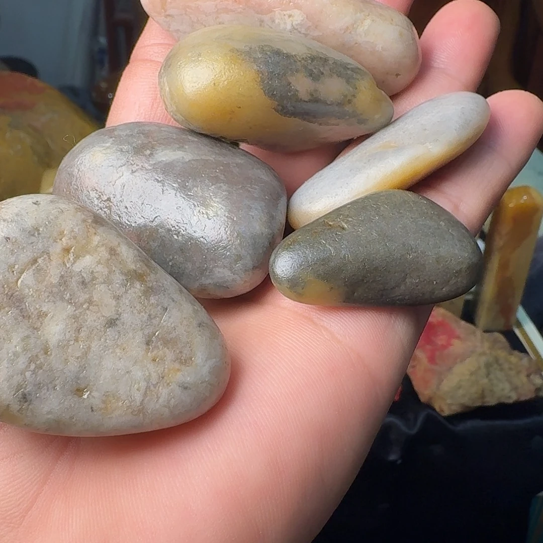 老挝石老挝田黄溪料原石一组