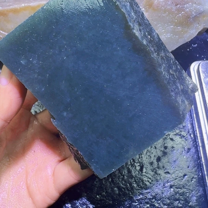 和田玉未镶嵌珠宝半成品