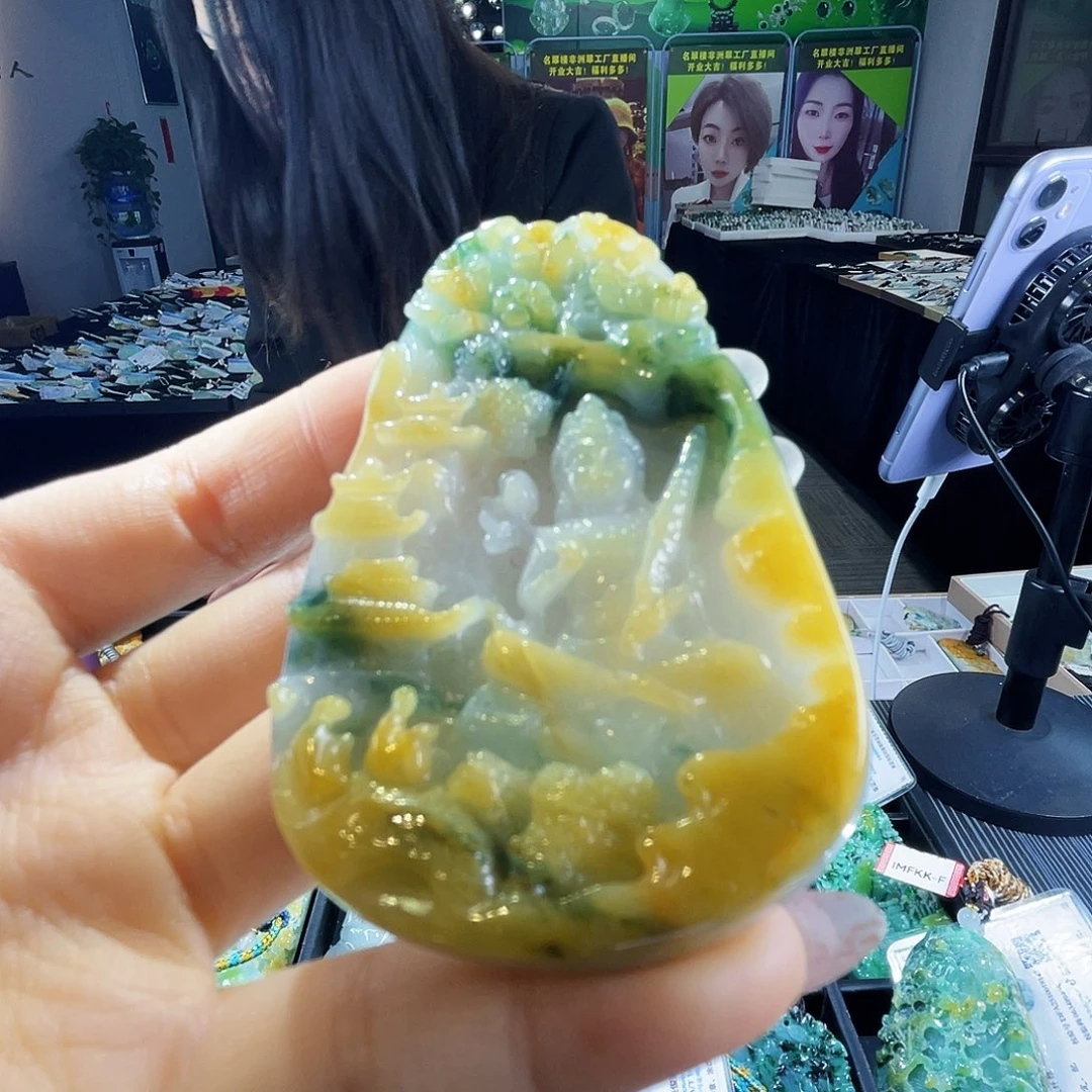 颈饰未镶嵌翡翠一