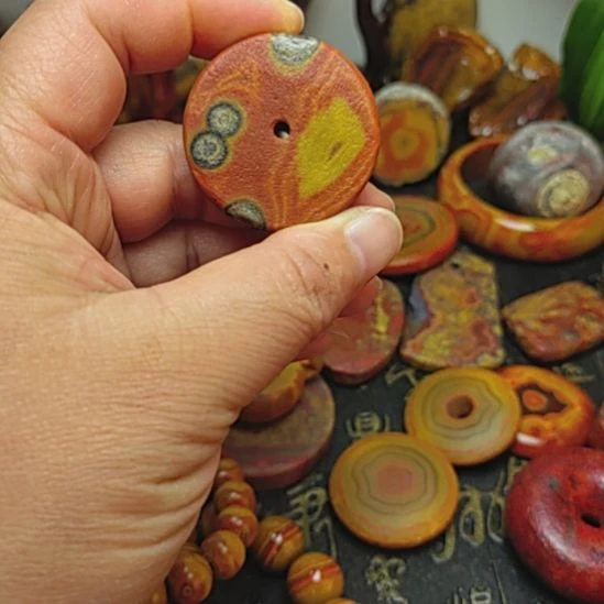 玛瑙/玉髓合金颈饰