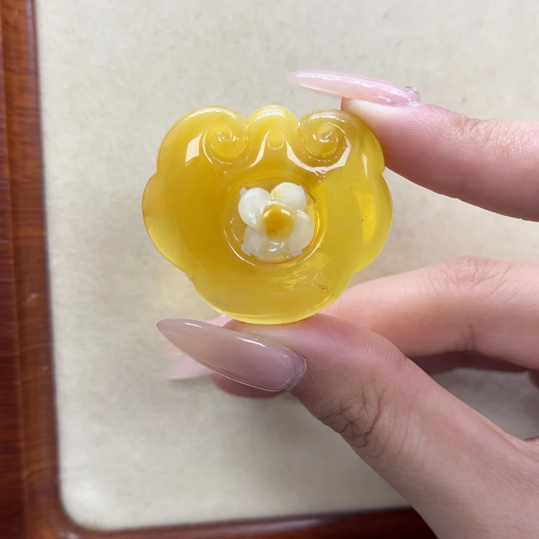 琥珀未镶嵌裸石天然琥珀如意风扇