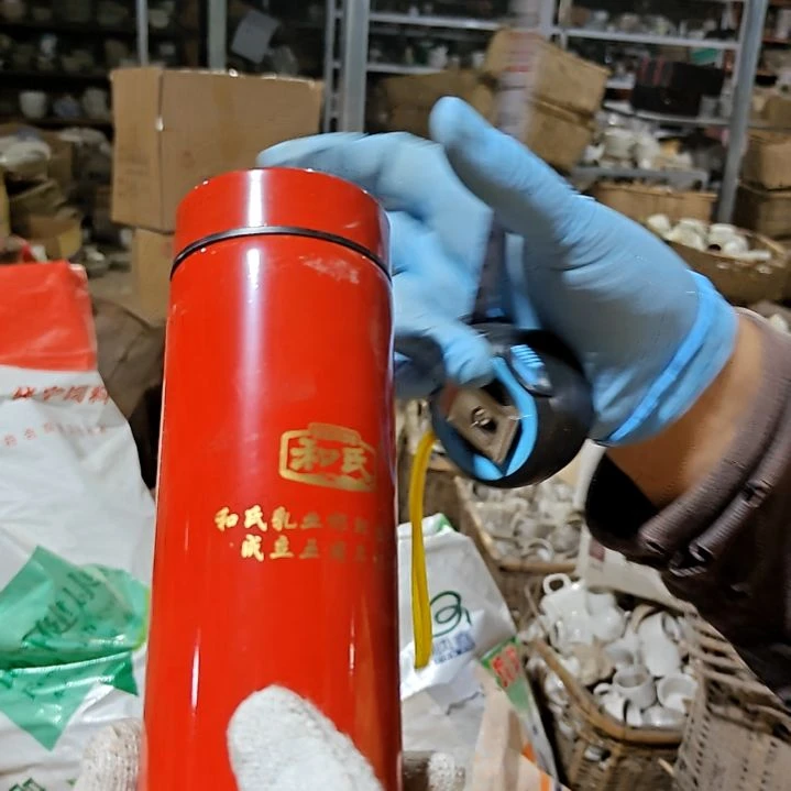 摆件陶瓷盘子碗啥都有