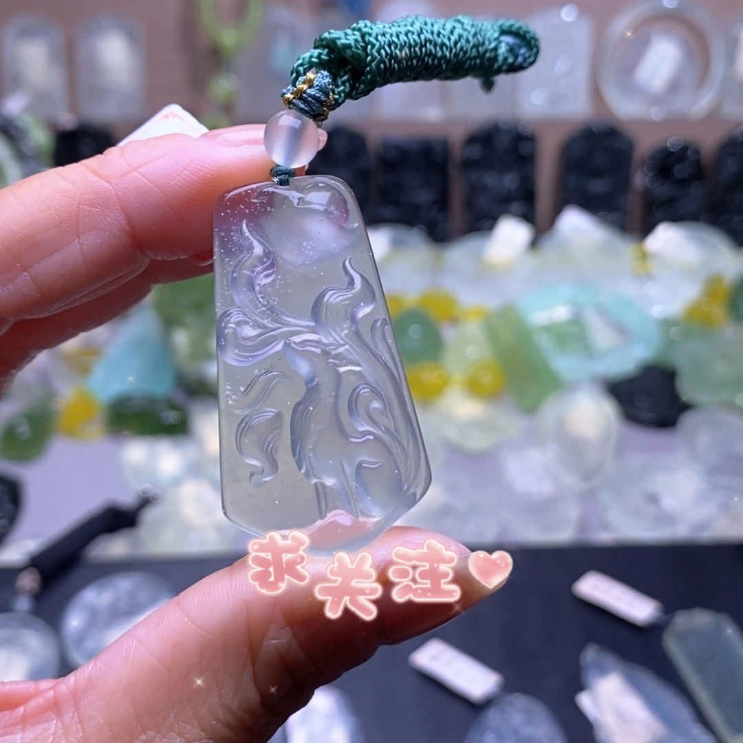 馋****蛇纹石玉未镶嵌颈饰