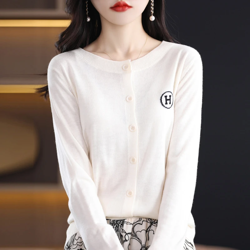 （A288）精纺羊毛H胸标开衫