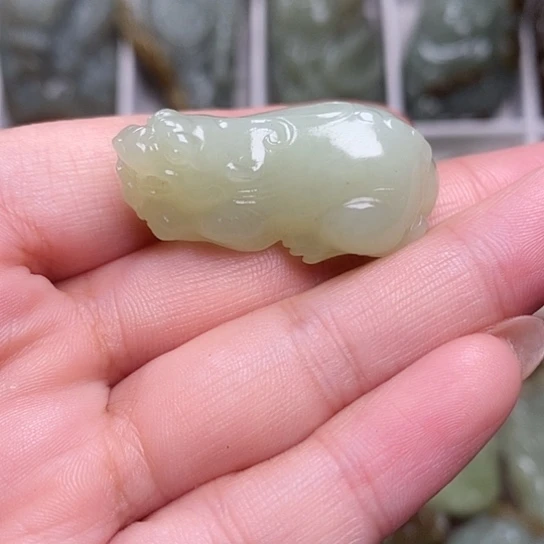 和田玉未镶嵌挂件