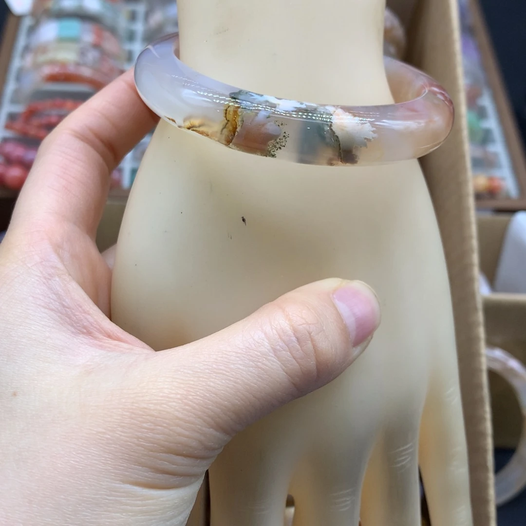 【闪购商品】玛瑙/玉髓手镯未镶嵌落****君