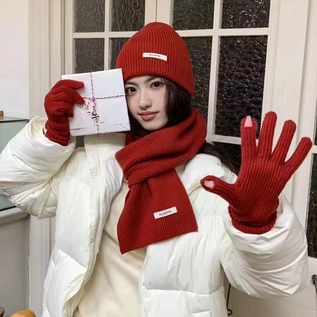 过年红三件套帽子围巾手套