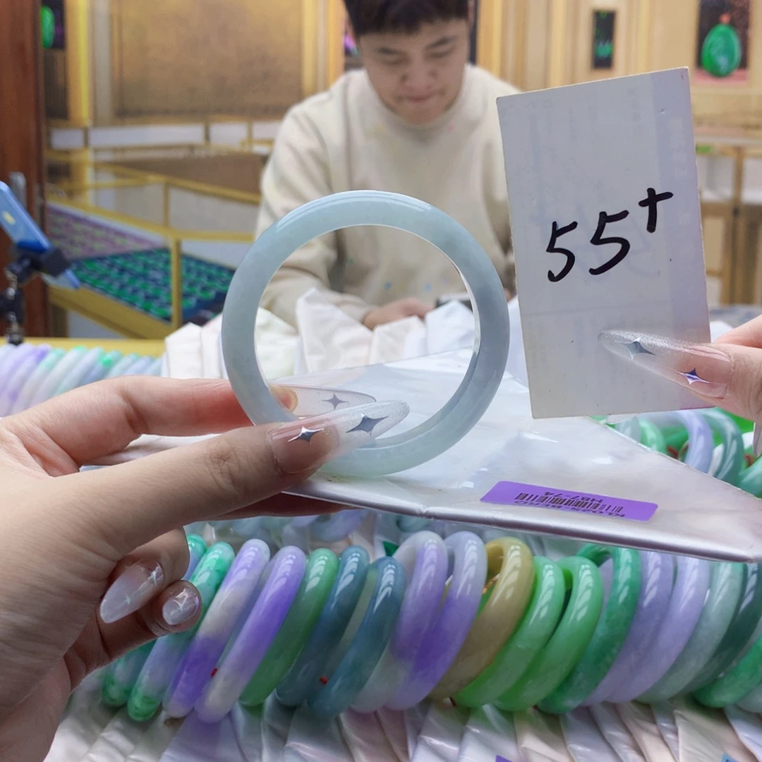 翡翠未镶嵌手镯nn