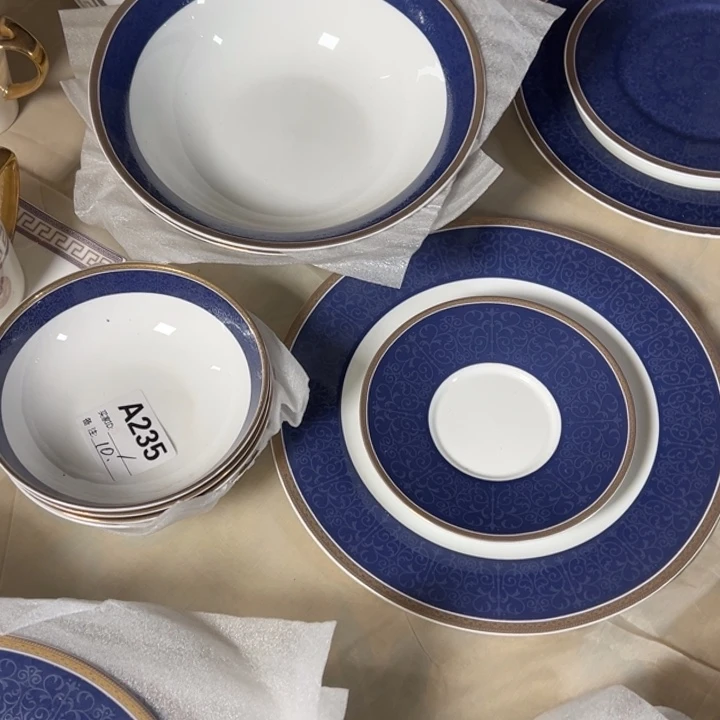 成***媛陶瓷一汤碗两十寸盘四个碗五个碟