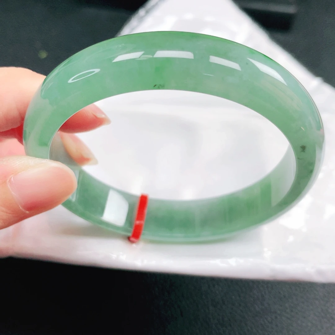 翡翠未镶嵌手镯58圈