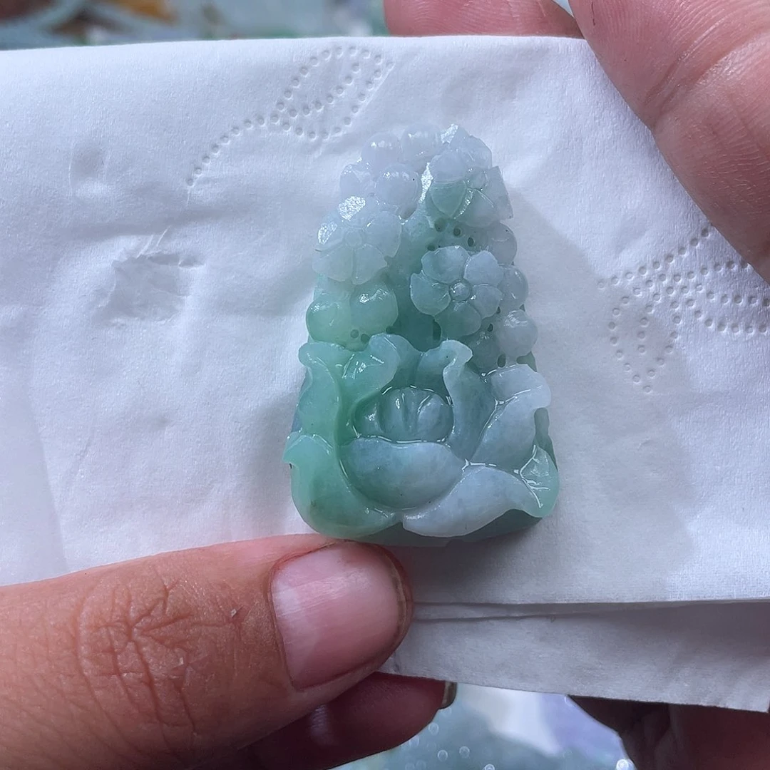 未镶嵌定制翡翠玖***?翡玉缘翡翠