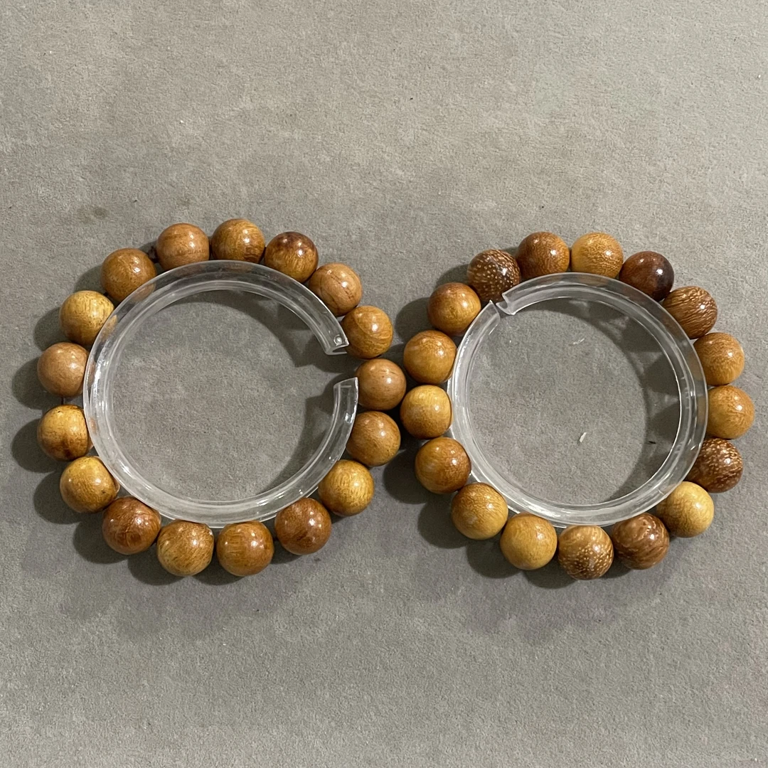 B676檀香木卡1.2圆珠单圈手串