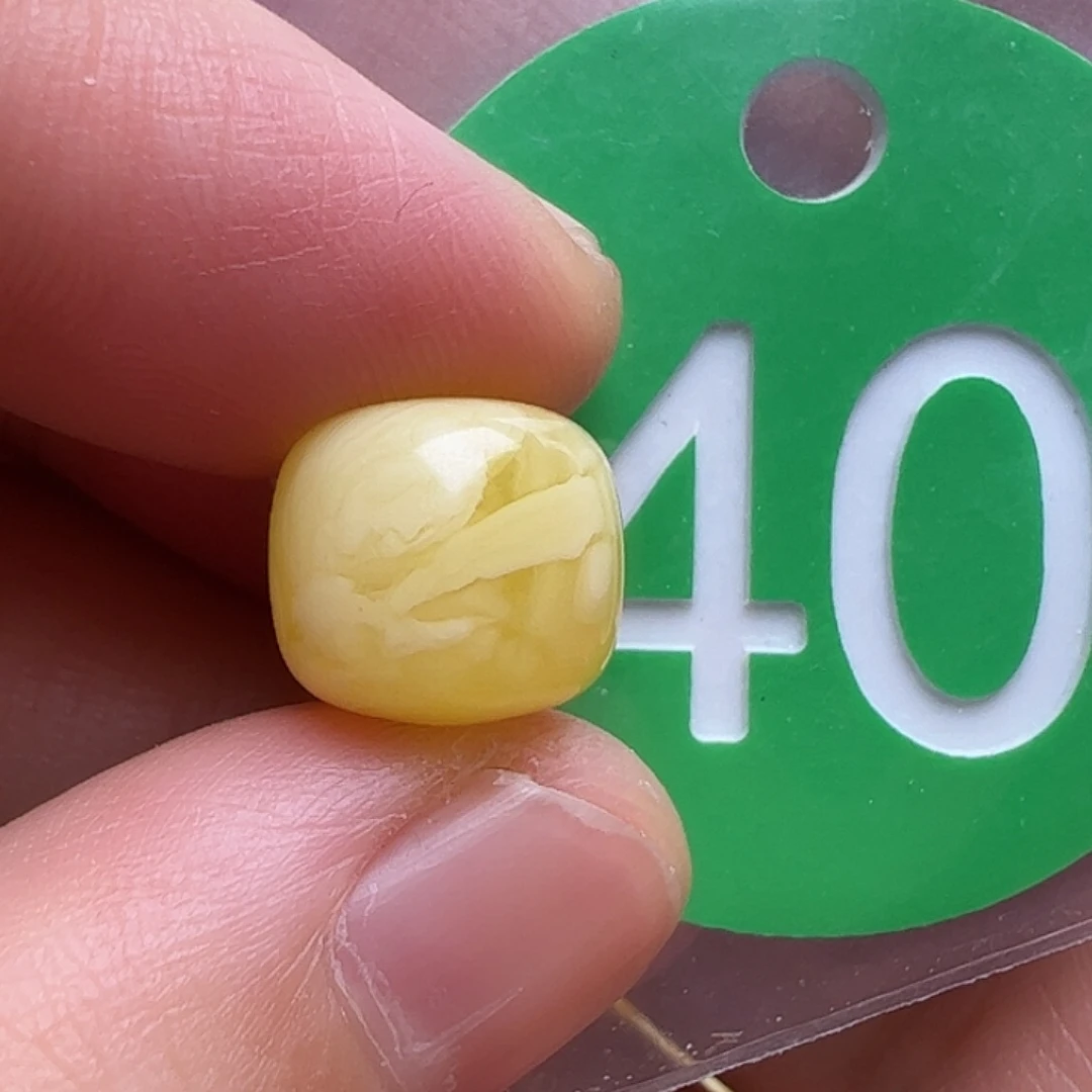 裸石蜜蜡未镶嵌10.8m m