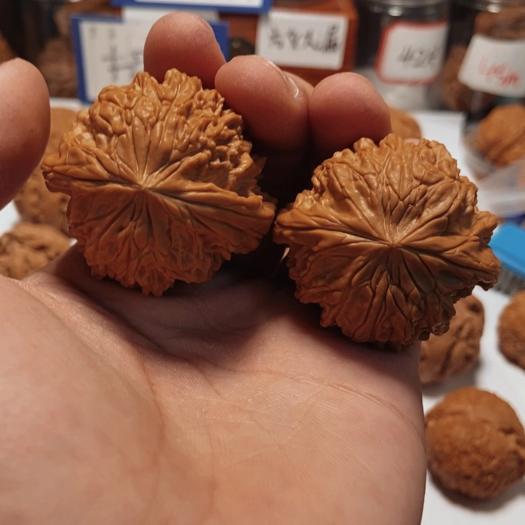 文玩核桃吊坠45全品暴雪。35