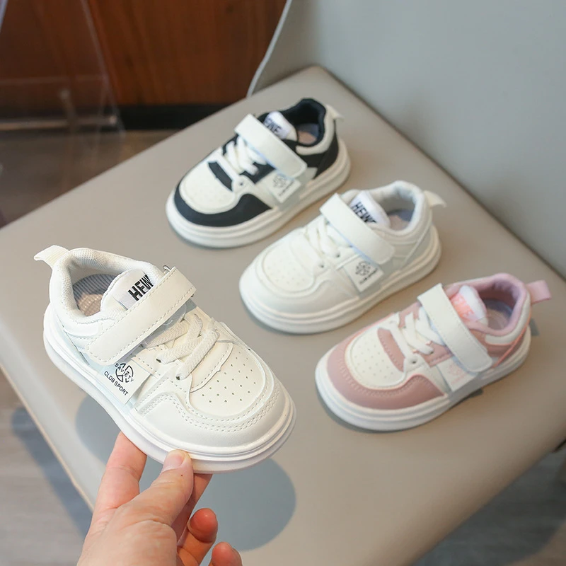 2025秋爆款童鞋儿童休闲鞋板鞋时尚运动鞋男童韩版软底女童小白鞋