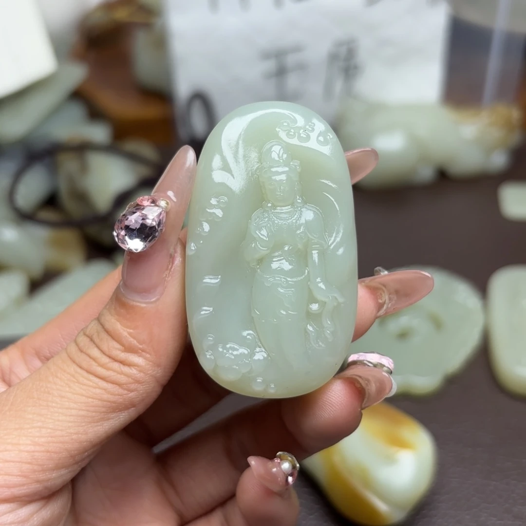 和田玉（糖玉）颈饰未镶嵌