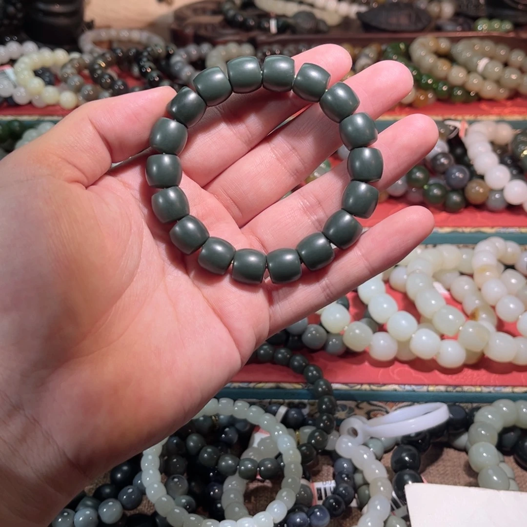 和田玉未镶嵌手链