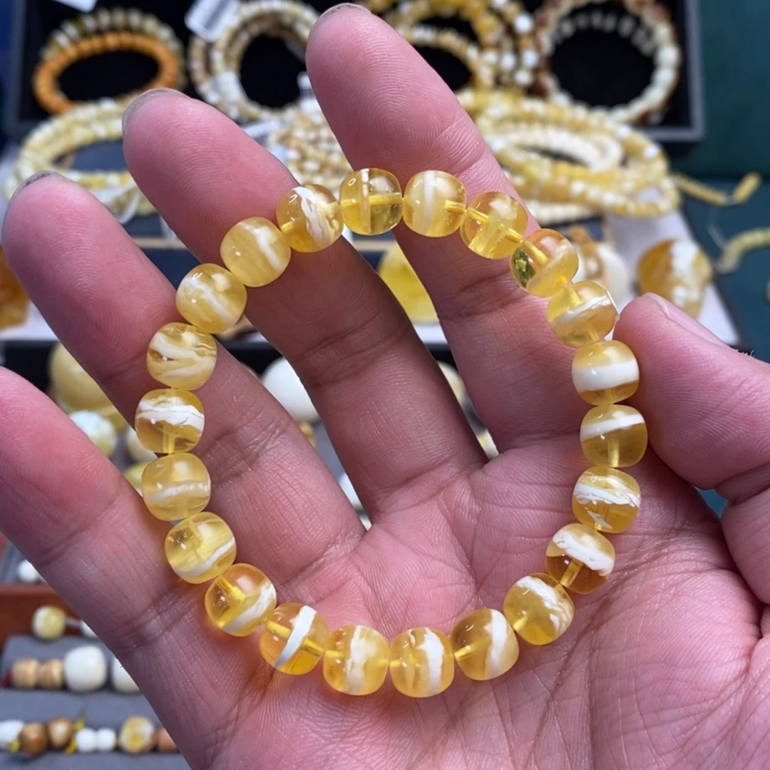 蜜蜡未镶嵌裸石9.5mm同料一线天