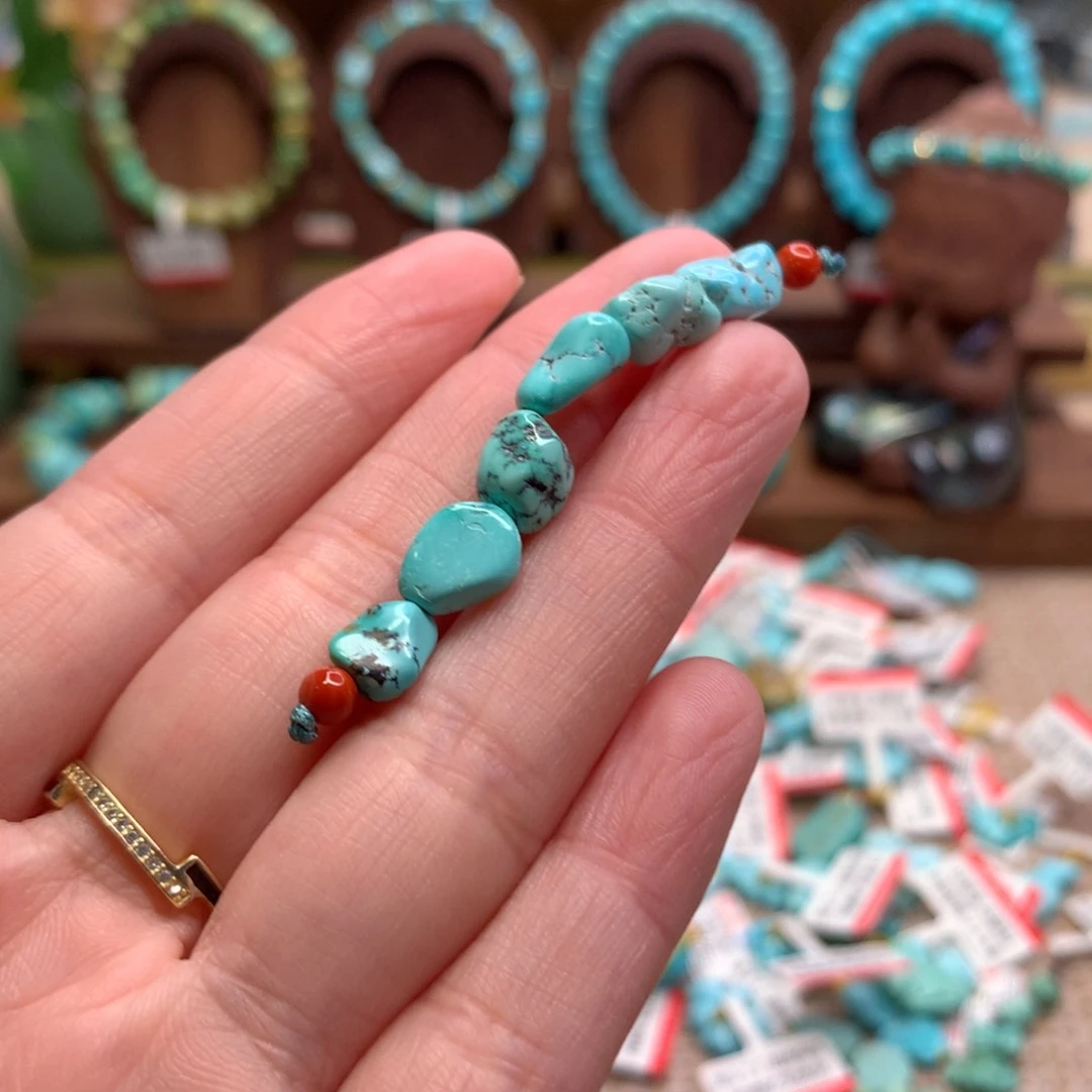 南红玛瑙配饰未镶嵌