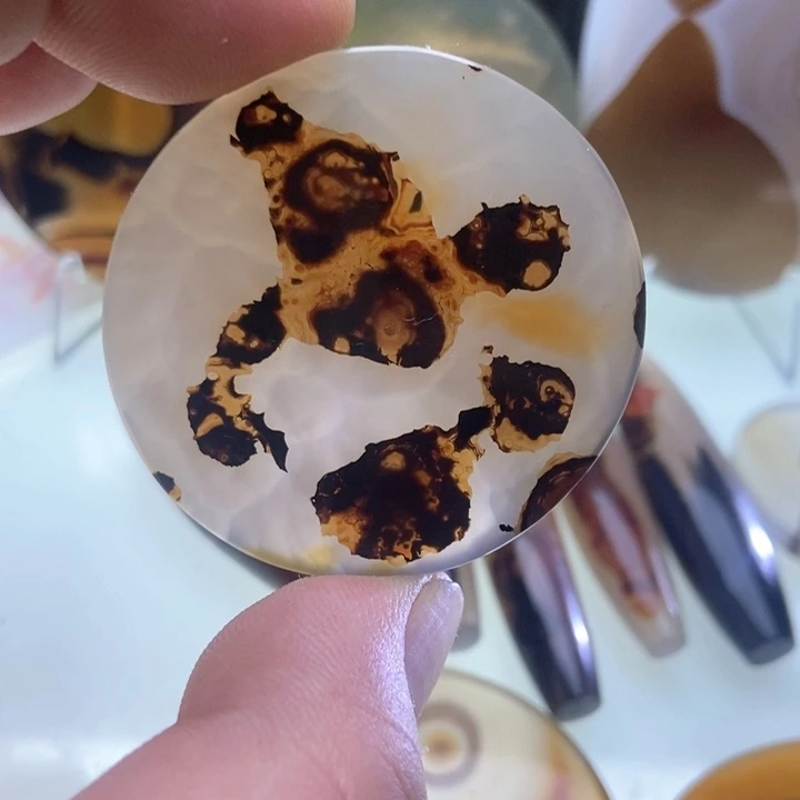 【闪购商品】玛瑙/玉髓吊坠(不含链)未镶嵌穿**空