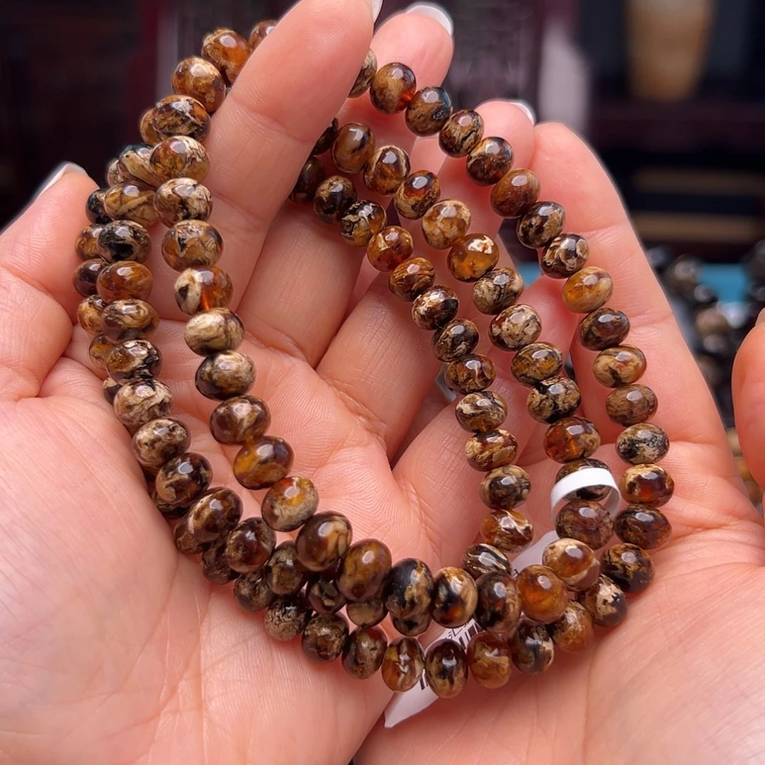 琥珀裸石未镶嵌抚顺琥珀20249。8m m