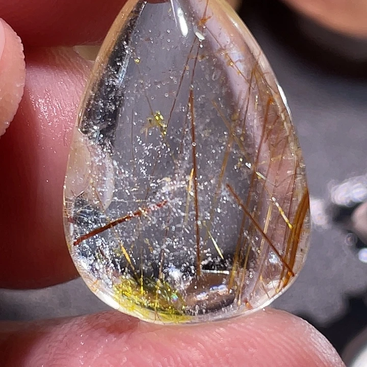 未***来颈饰未镶嵌发晶钛