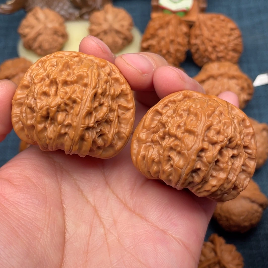 把件文玩核桃45精品爆肉球白全品