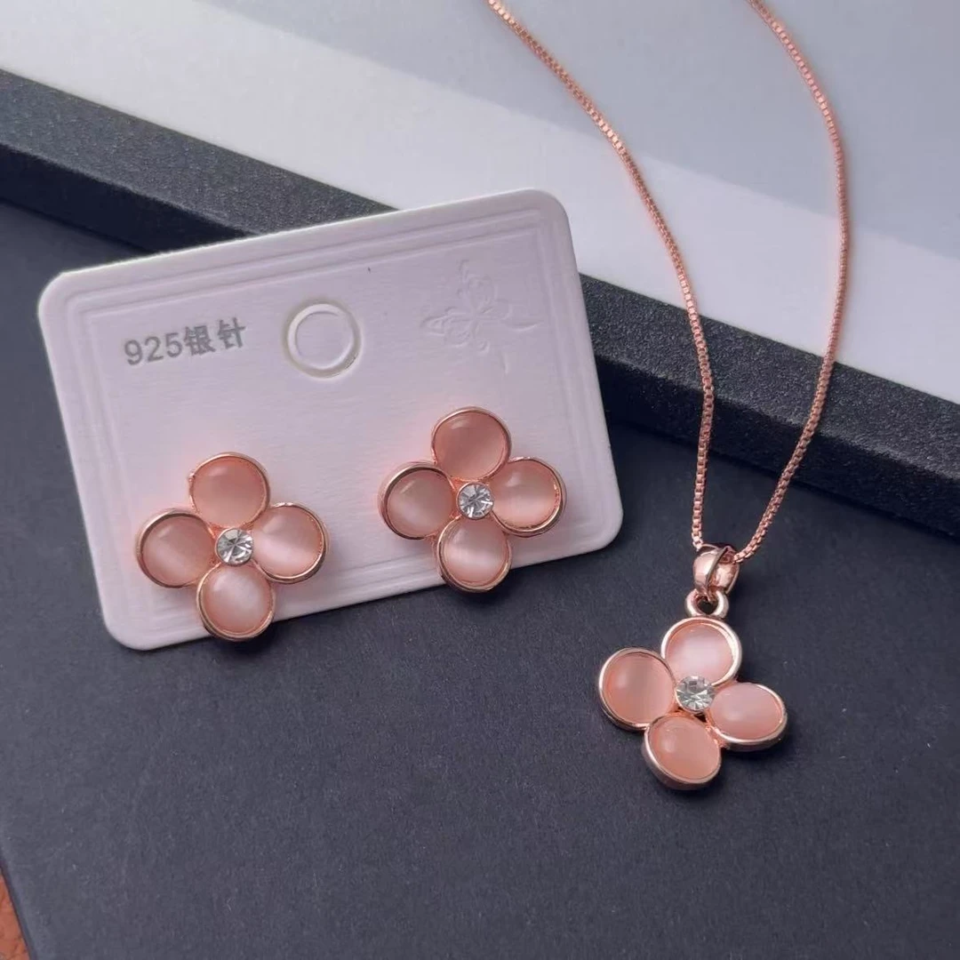 钛钢项链 玫瑰金花朵猫猫石项链锁骨链气质高级感饰品颈链