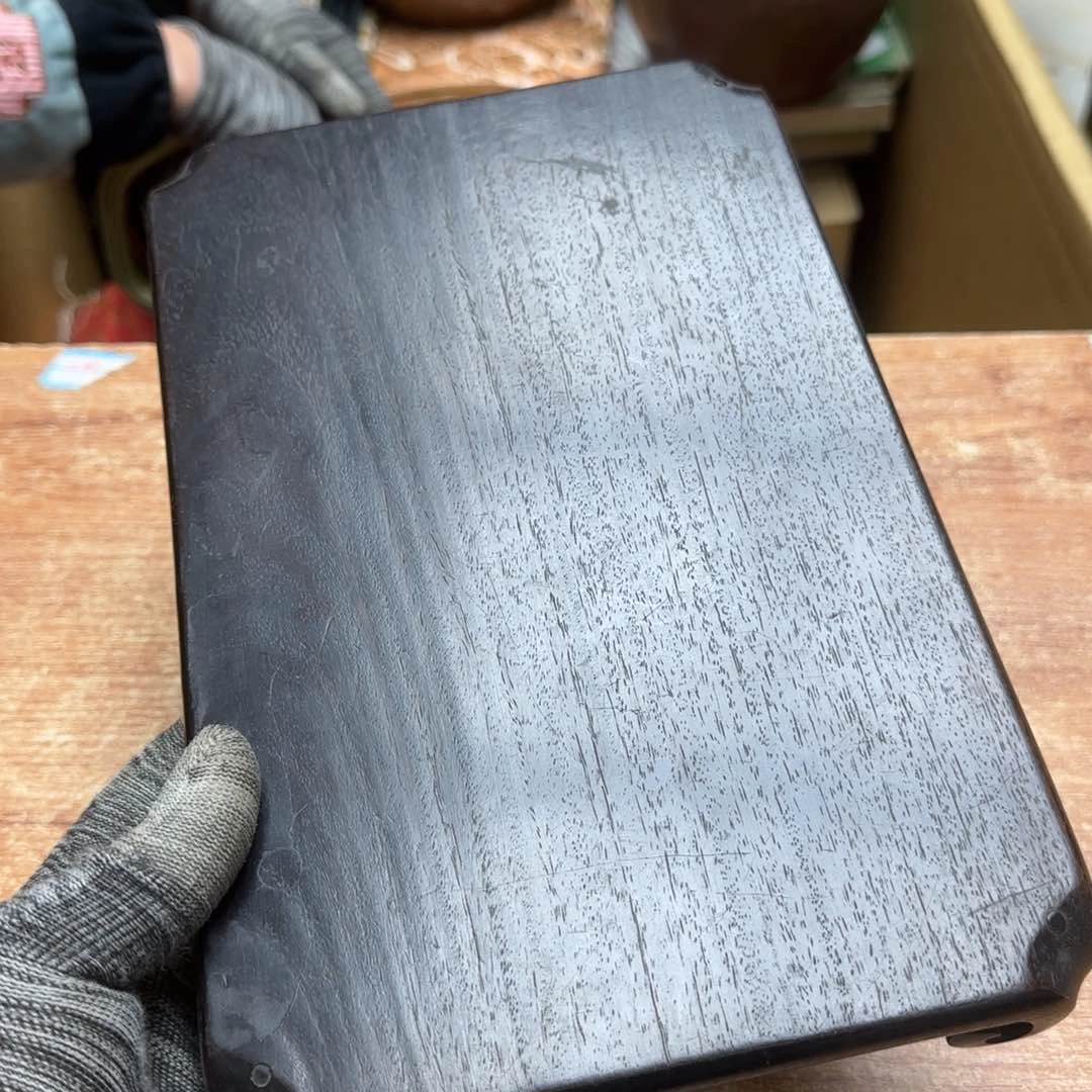 茶宠青红尖瓣红酒具有