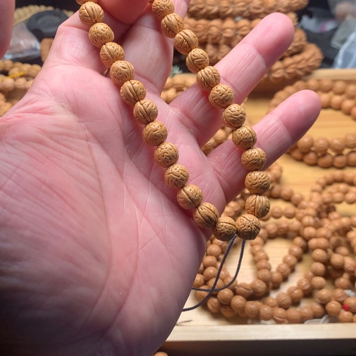 之***予文玩核桃吊坠野生精品小核桃散籽