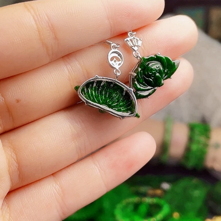 翡翠银S925镶嵌颈饰多样性