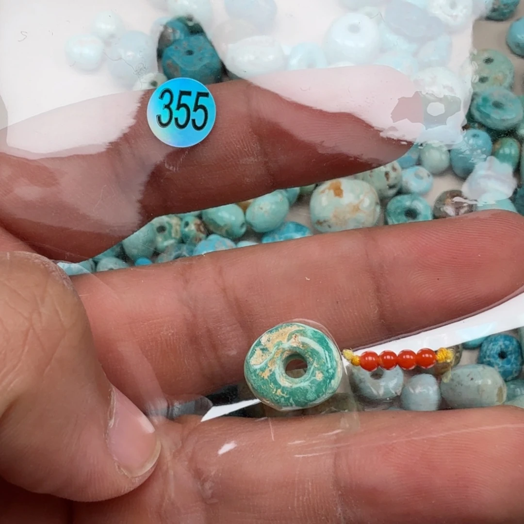 南红玛瑙未镶嵌珠宝奇石