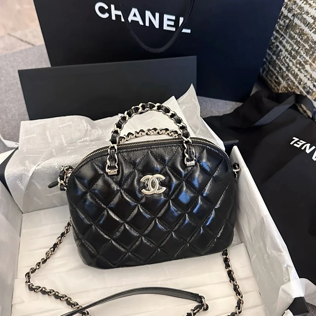 全新未使用 Chanel/香奈儿 蔚蓝/24B 黑金油蜡牛手柄贝壳包