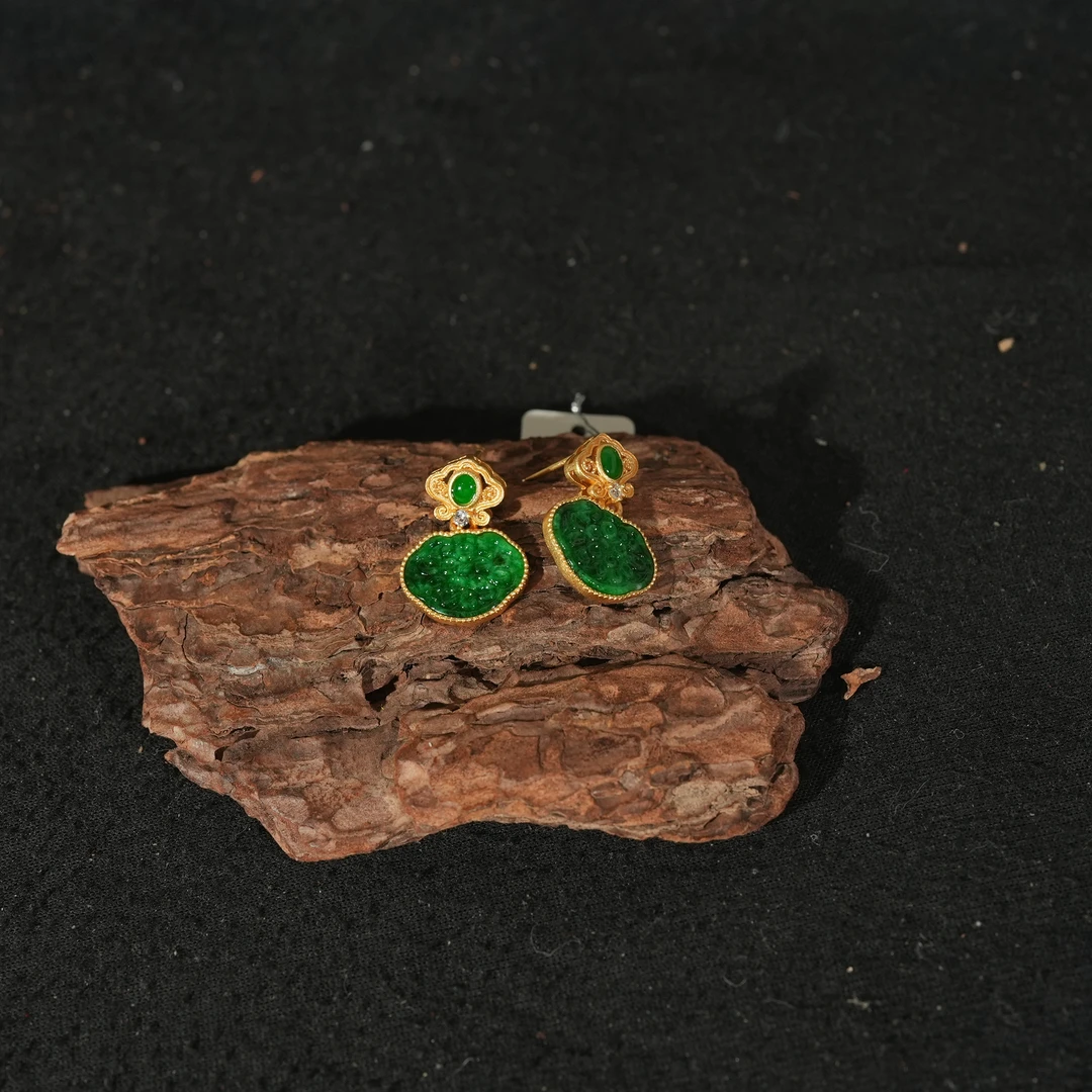 1.1香港王老板-翡翠耳饰2t2865