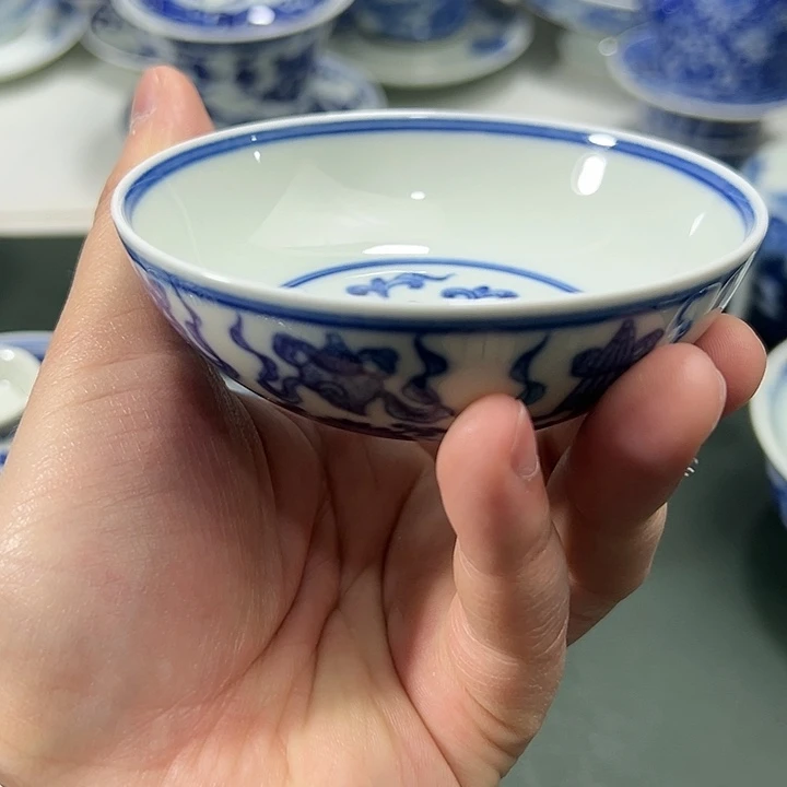 微瑕柴窑点工缠枝莲八宝卧足