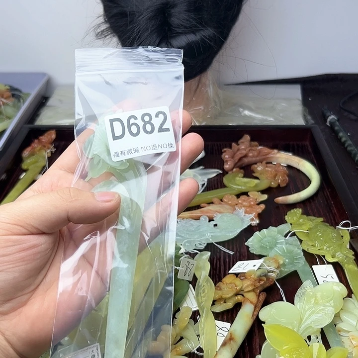 蛇纹石玉发饰合金?****