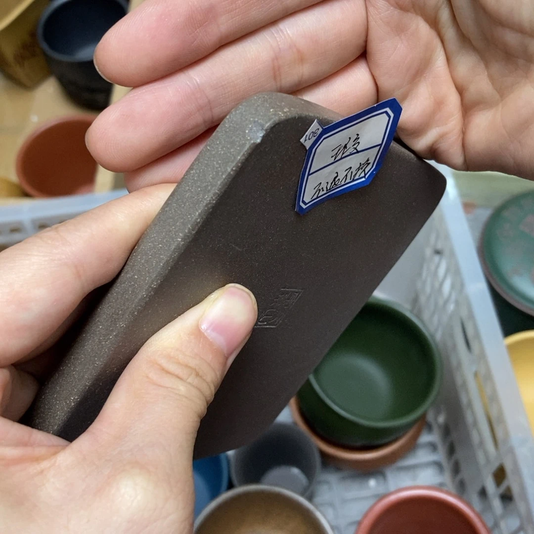 瑕疵不退不换介意勿拍磕碰