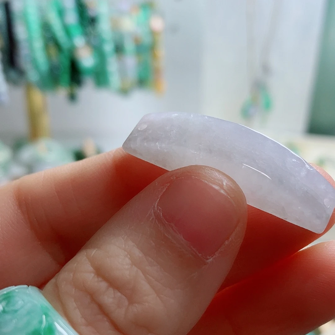 翡翠未镶嵌颈饰25手牌
