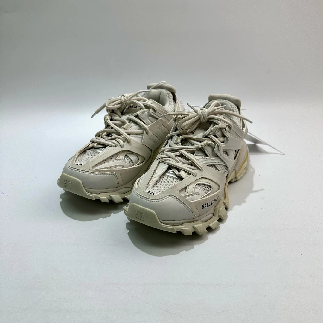 99新 Balenciaga/巴黎世家 40码 白色Track1.0老爹鞋 SY0327