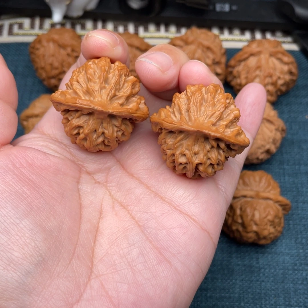 文玩核桃把件全品精品秦闷37.8