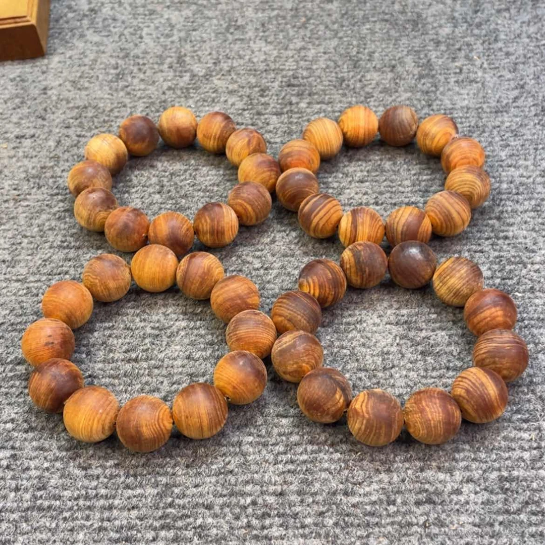 【闪购商品】柏木（崖柏）神品，2.0毛珠子，全玉化，奇楠薄荷香