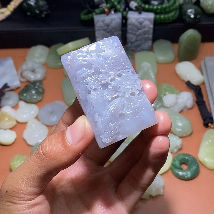 和田玉未镶嵌颈饰