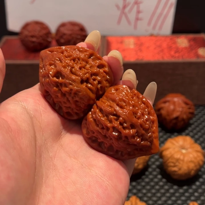 吊坠文玩核桃金牛