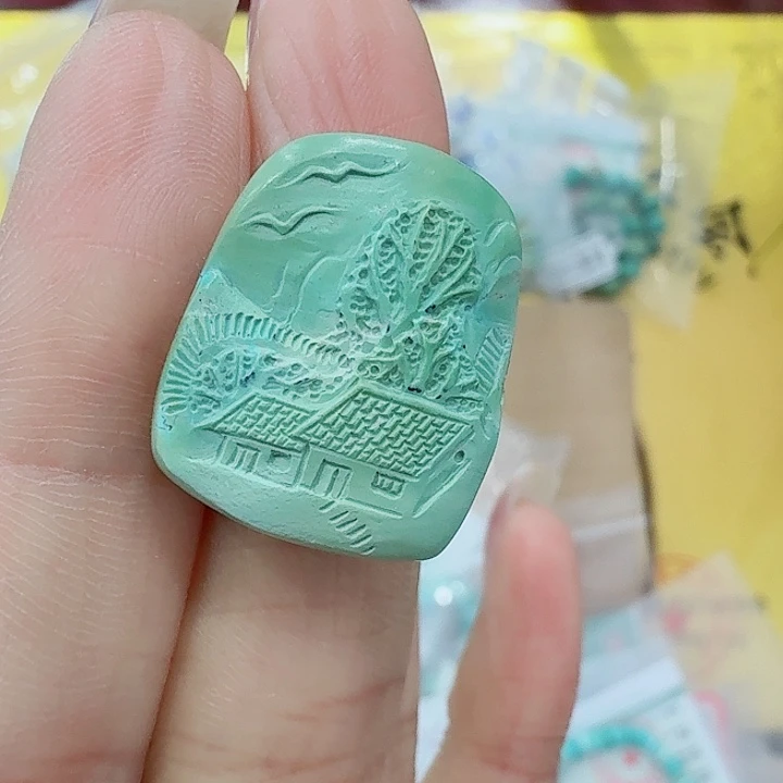 绿松石未镶嵌珠宝奇石